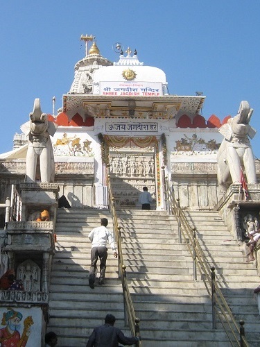 <strong>Udaipur Tour Guide</strong>